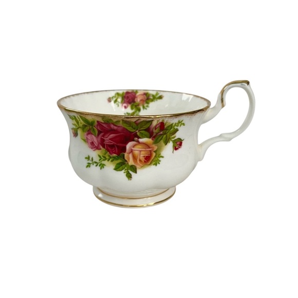 Royal Albert Other - Royal Albert Old Country Roses Bone China 10oz Coffee Or Large Tea Mug Cup